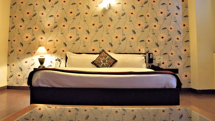 Deluxe Room of Suite of Hotel PR Residency Amritsar - Hotels in Amritsar